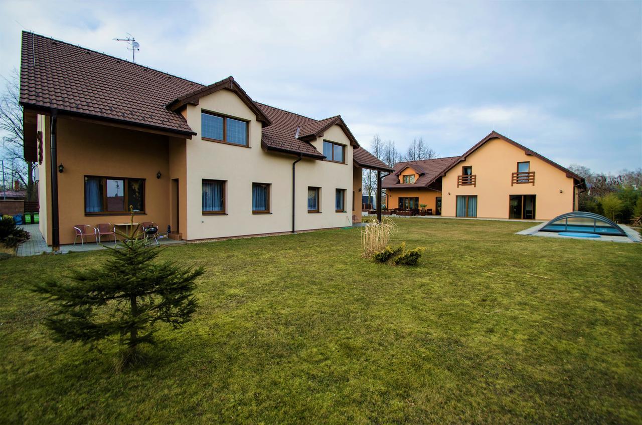 Penzion Na Americe Nové Jirny Extérieur photo